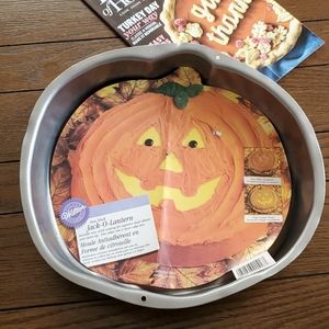 Wilton Non-stick Jack-O-Lantern Pan